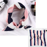 🧣 Petit Foulard Carré en Satin Imprimé