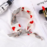🧣 Petit Foulard Carré en Satin Imprimé