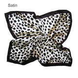 🧣 Petit Foulard Carré en Satin Imprimé