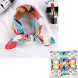 🧣 Petit Foulard Carré en Satin Imprimé