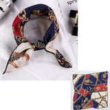 🧣 Petit Foulard Carré en Satin Imprimé