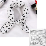 🧣 Petit Foulard Carré en Satin Imprimé