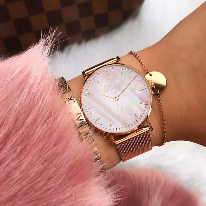 Montre tendance femme  mode luxe alliage