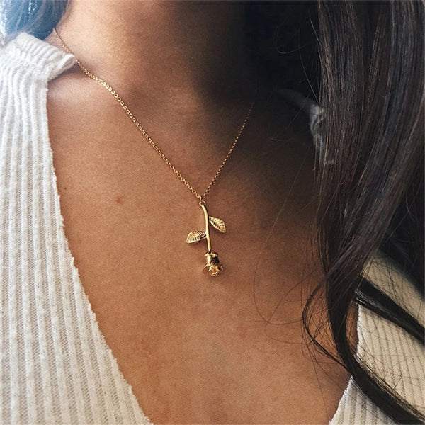💎 Collier “Beauty & Beast” – Bijou Femme Romantique Or Rose