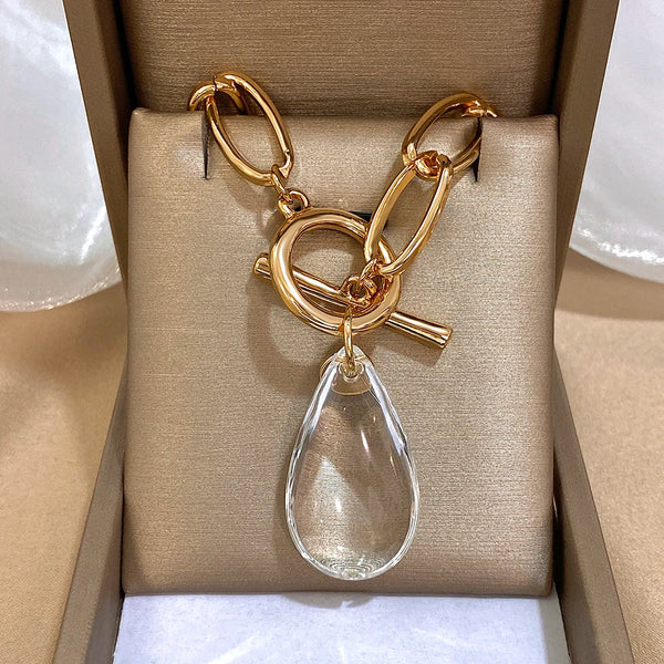 💛 Collier Vintage Goutte d’Eau en Acrylique – Chaîne Épaisse Dorée Tendance ✨