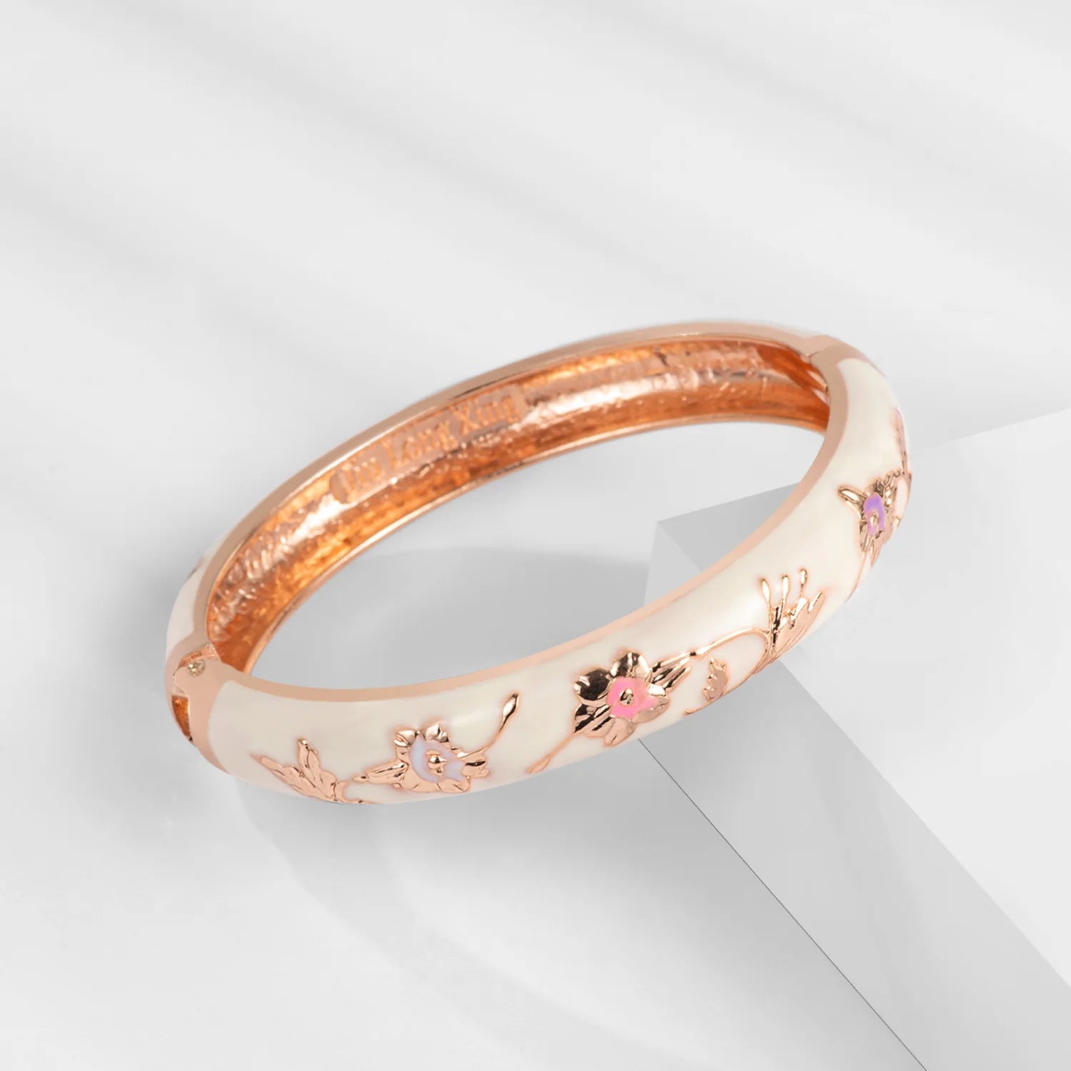 Élégant bracelet pour femme ❤️