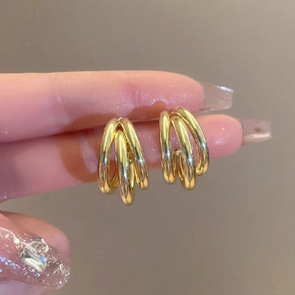 💛 Boucles d’Oreilles Circulaires en Métal Doré Vintage – Élégance & Luxe Géométrique ✨