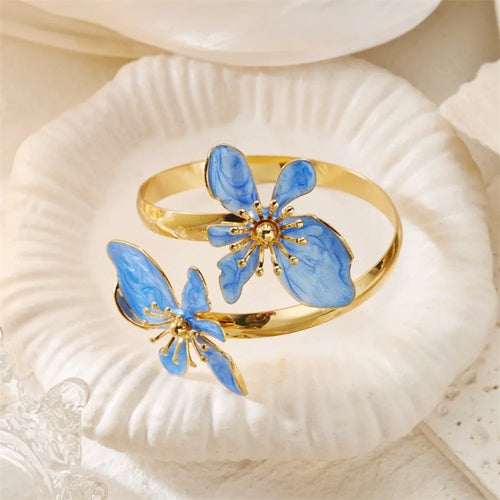 Bracelet à grande fleur au design audacieux 🌸