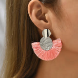 ✨ Boucles d’Oreilles Femme Bohème Chic – Pendants Franges Blancs Élégants 🤍
