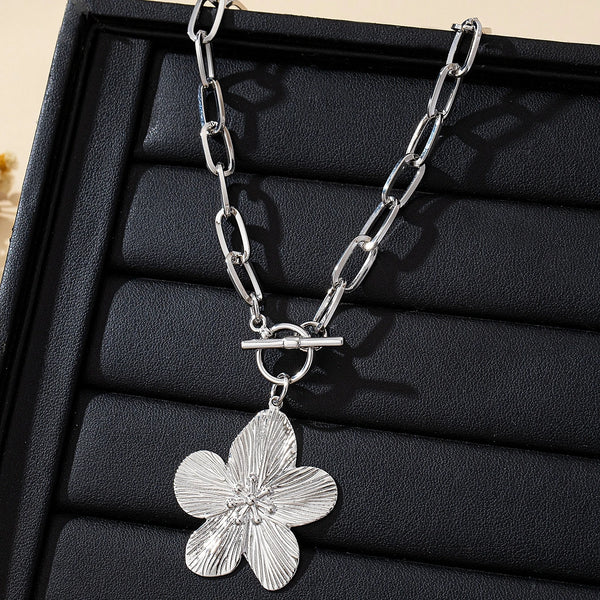 🌸 Collier Pendentif Fleur Bauhinia Rétro – Élégance Simple & Intemporelle ✨
